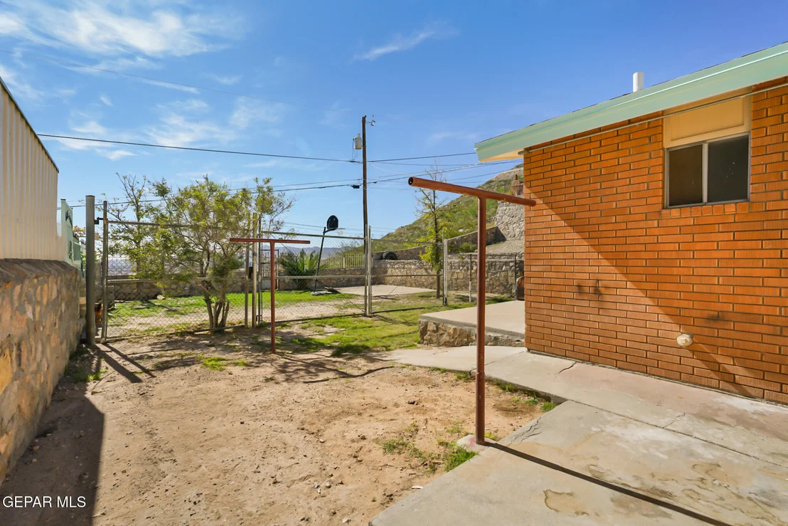 Photo of 2012 San Jose Avenue
