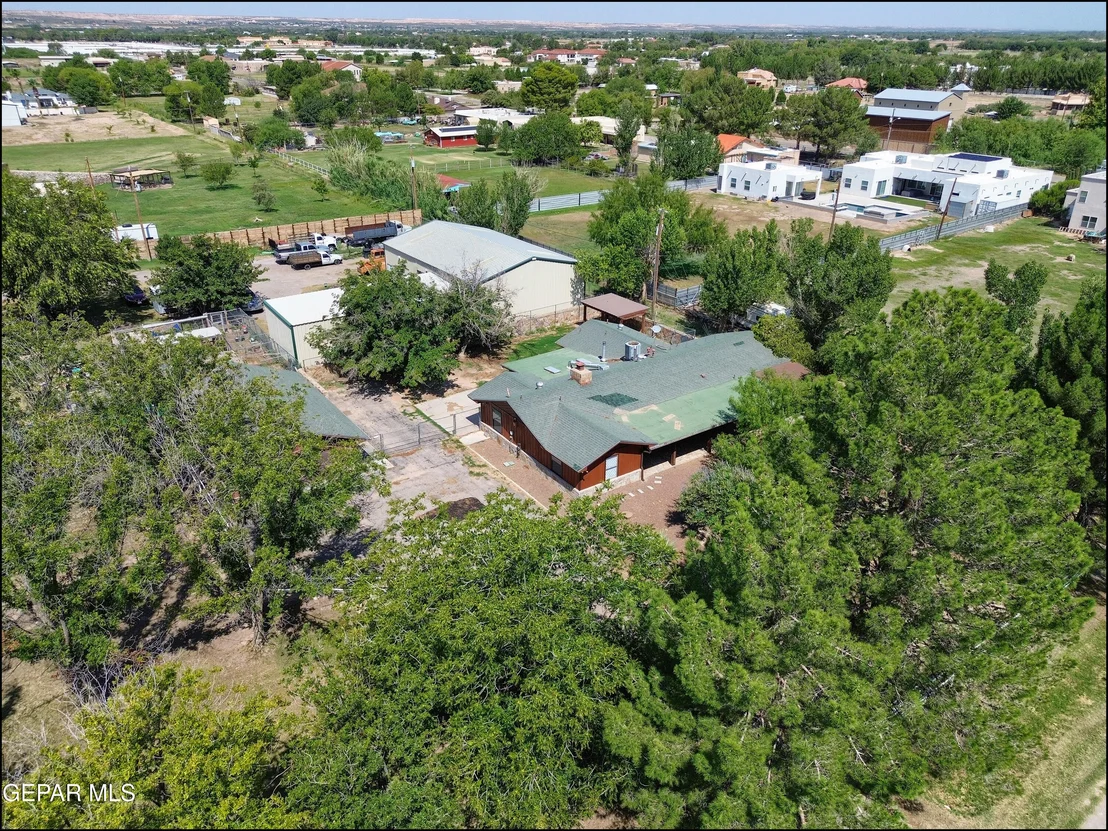 Photo of 6525 UPPER VALLEY Road