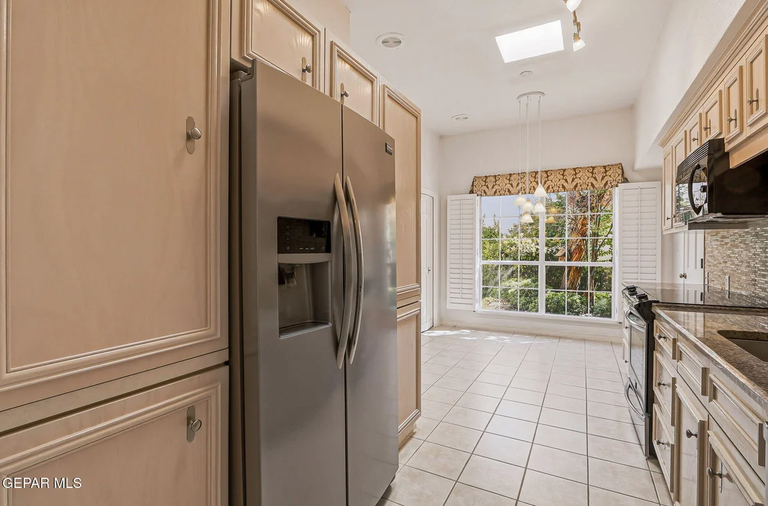 Photo of 1038 LOS JARDINES Circle