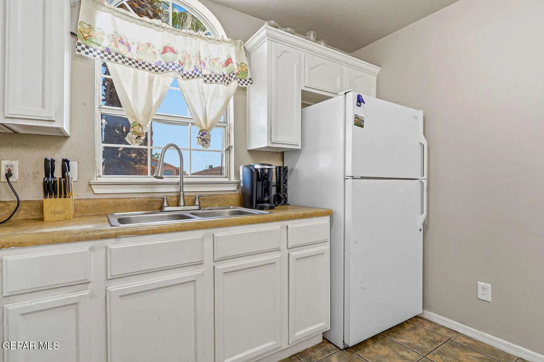 Photo of 5979 VALLE DEL SOL Drive