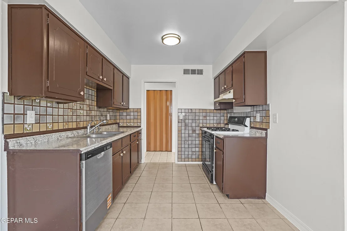 Photo of 3317 DUNGARVAN Drive