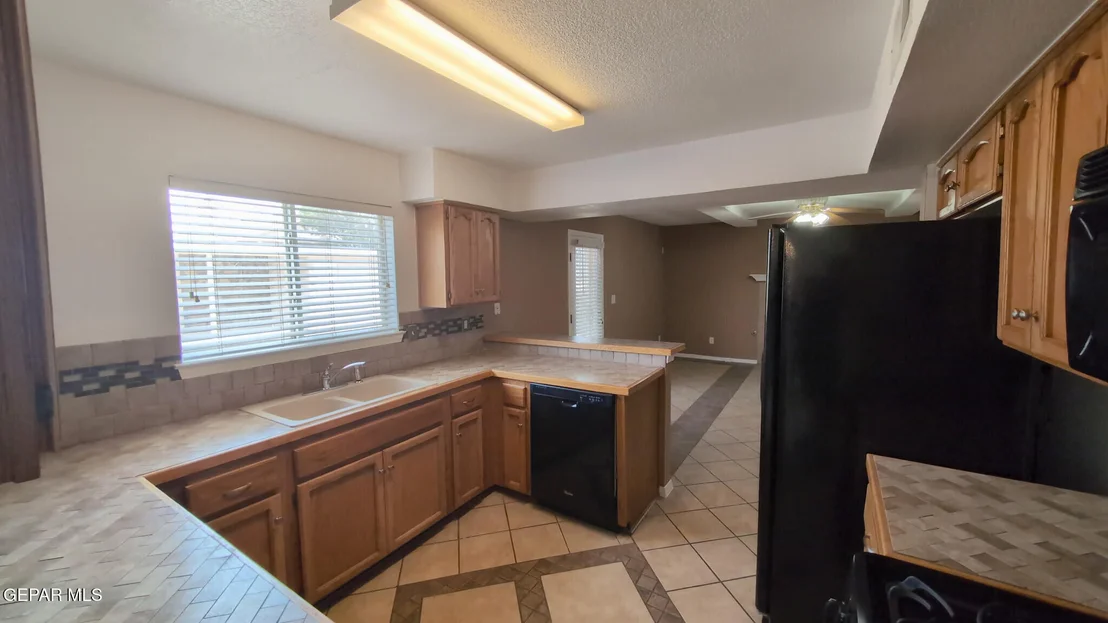Photo of 5021 BALLINGER Drive
