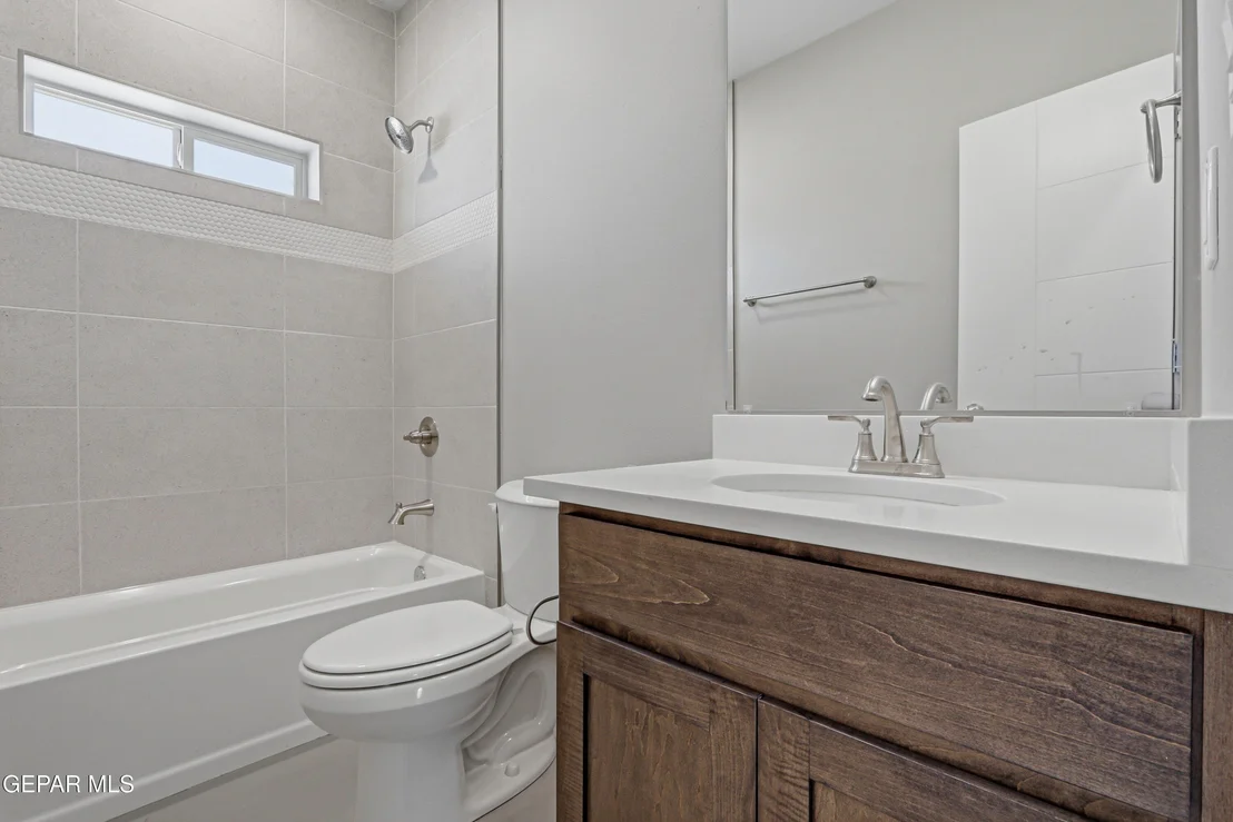 Photo of 3768 Model Lane