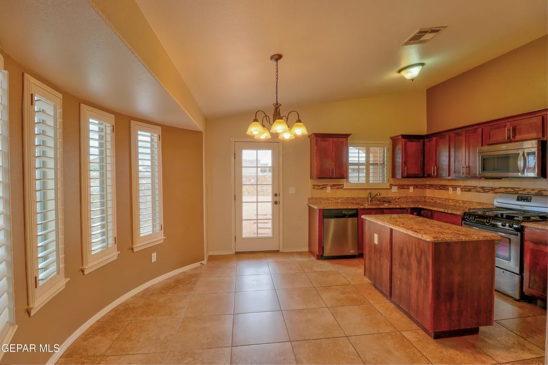 Photo of 3017 WOODHEAD