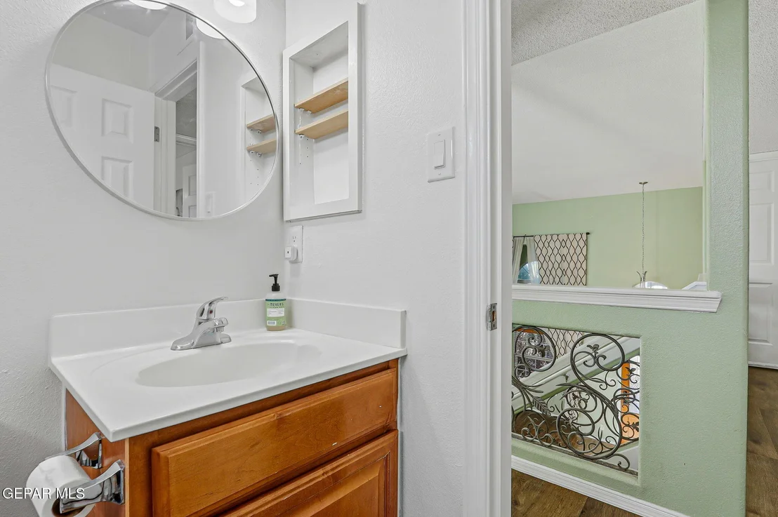Photo of 10908 NORTHVIEW Drive