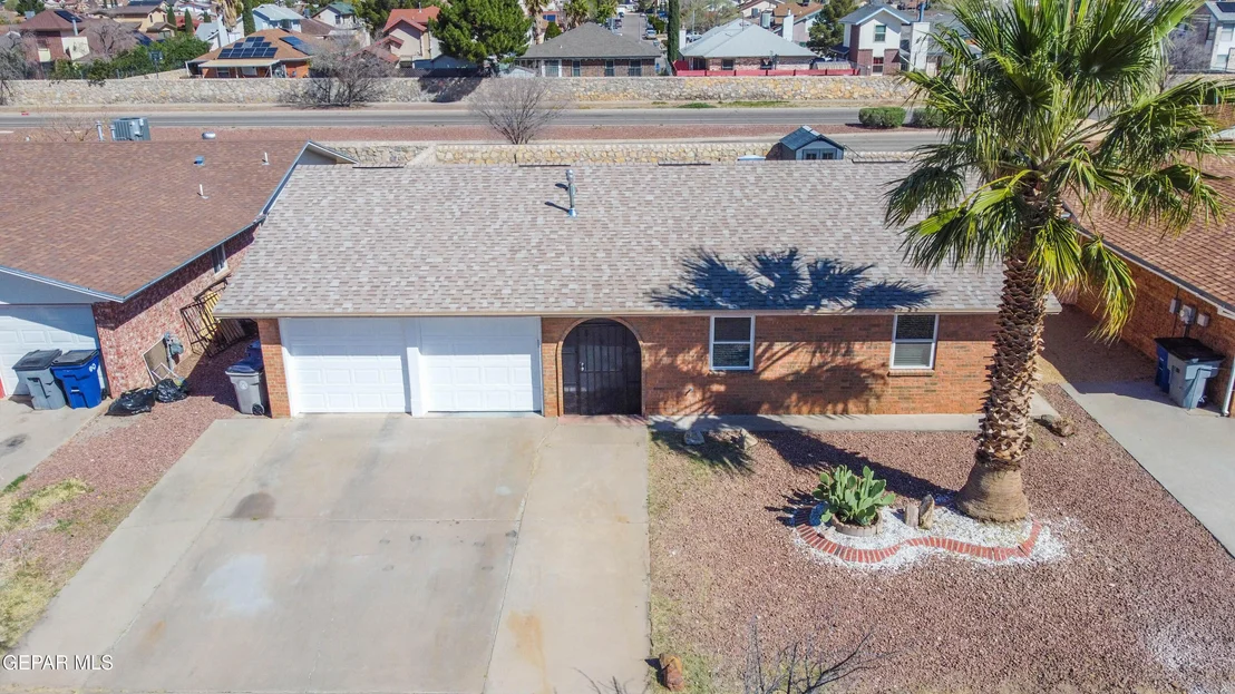 Photo of 5629 LONGVIEW Circle