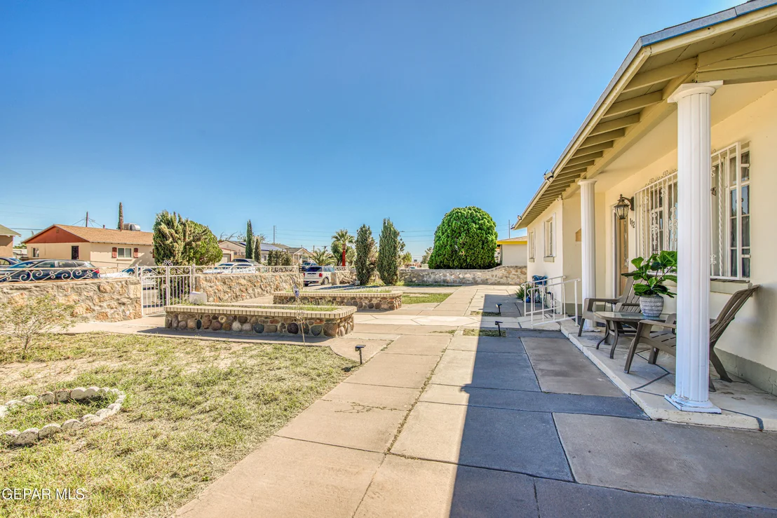 Photo of 1121 Belen Road