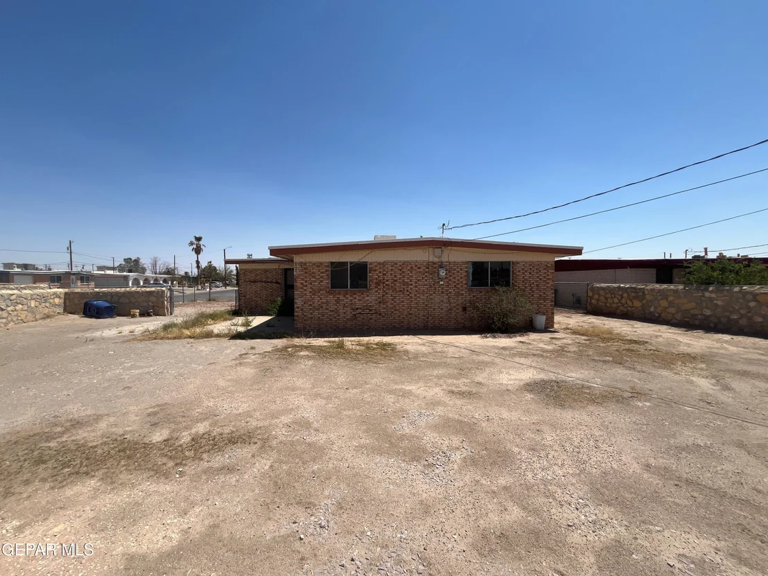 Photo of 962 GERONNE Drive