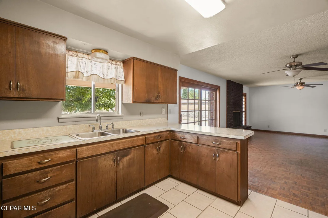 Photo of 4136 Perth Drive