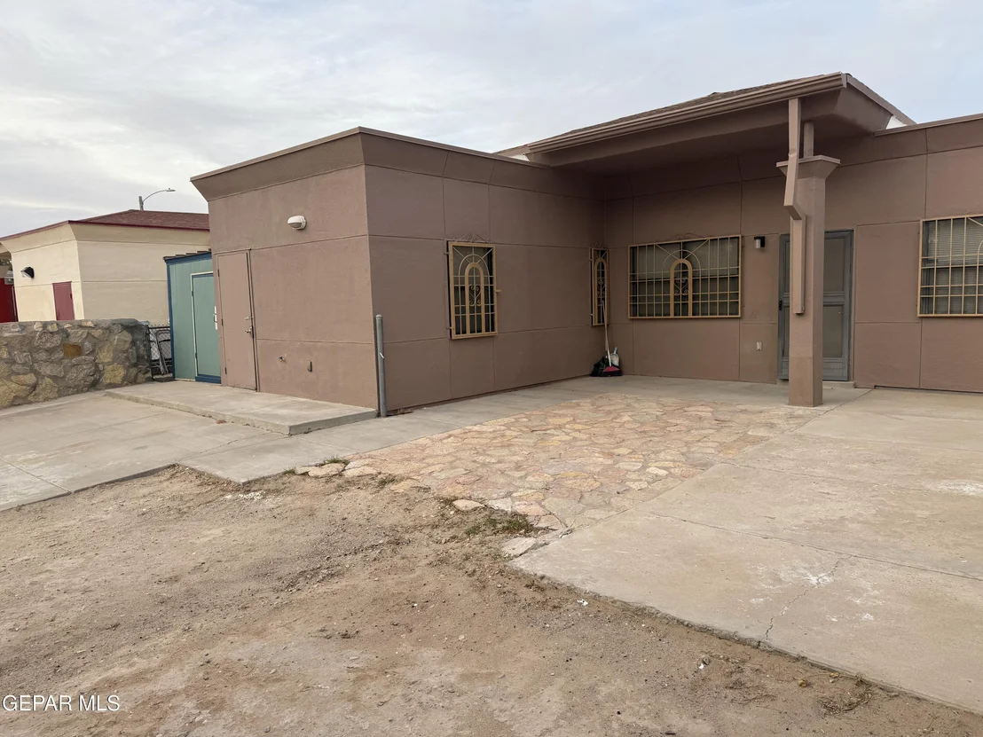 Photo of 520 Rose Kennedy Drive