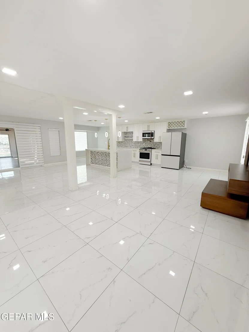 Photo of 3112 EADS Place