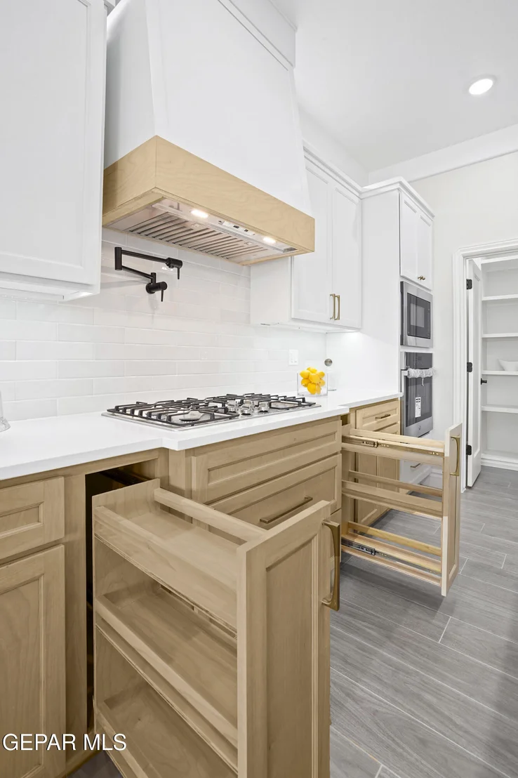 Photo of 15004 Composition Avenue