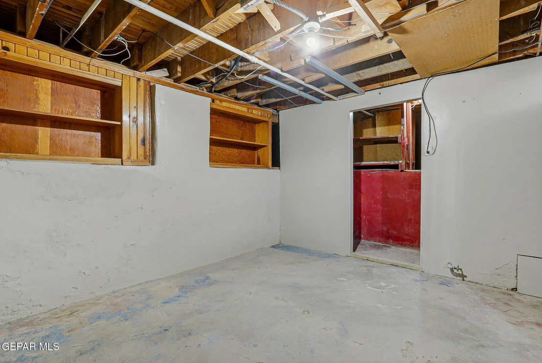 Photo of 2630 Wheeling Avenue