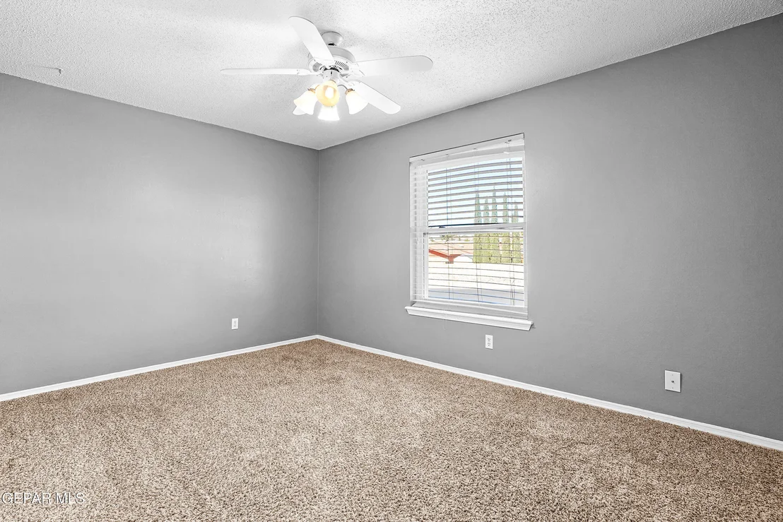 Photo of 700 DE LEON Drive