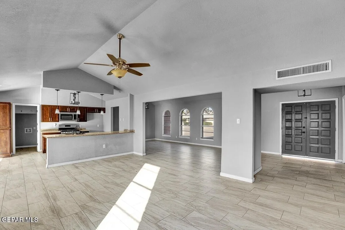 Photo of 3709 ROSLYN Drive