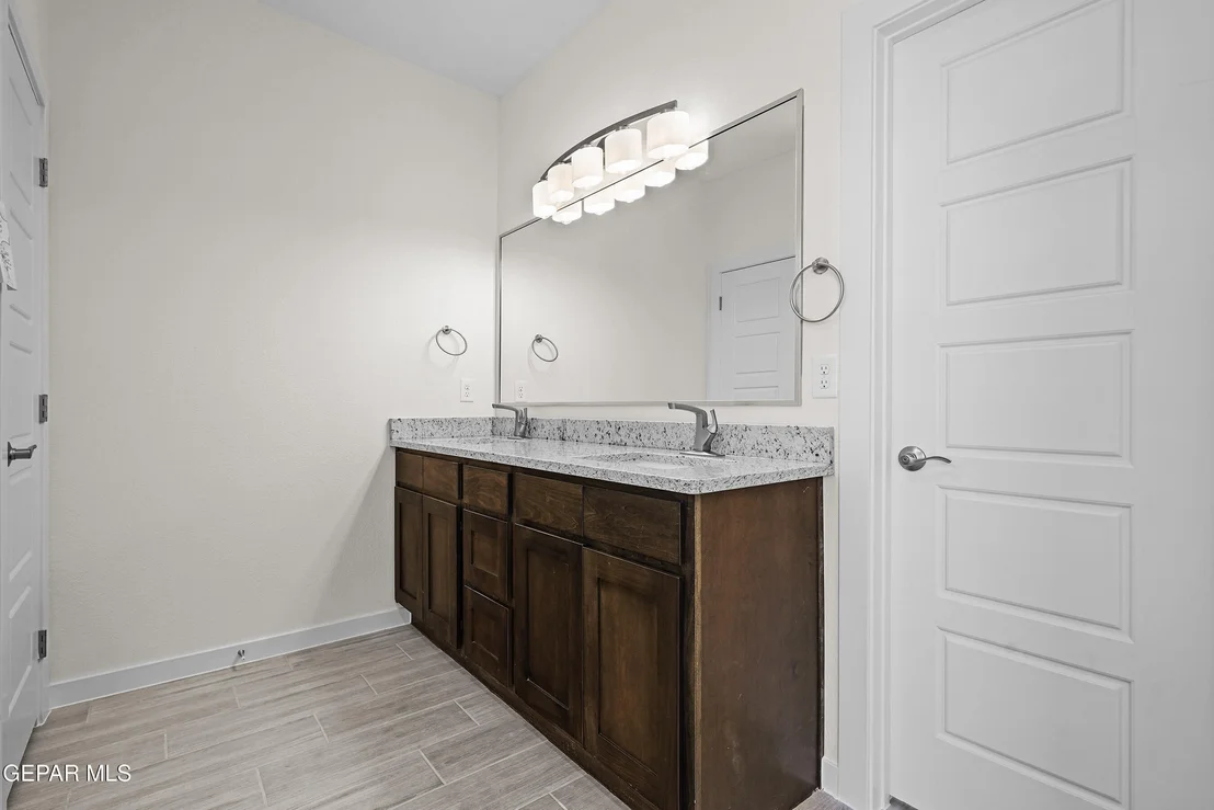 Photo of 7621 ENCHANTED RIDGE Drive