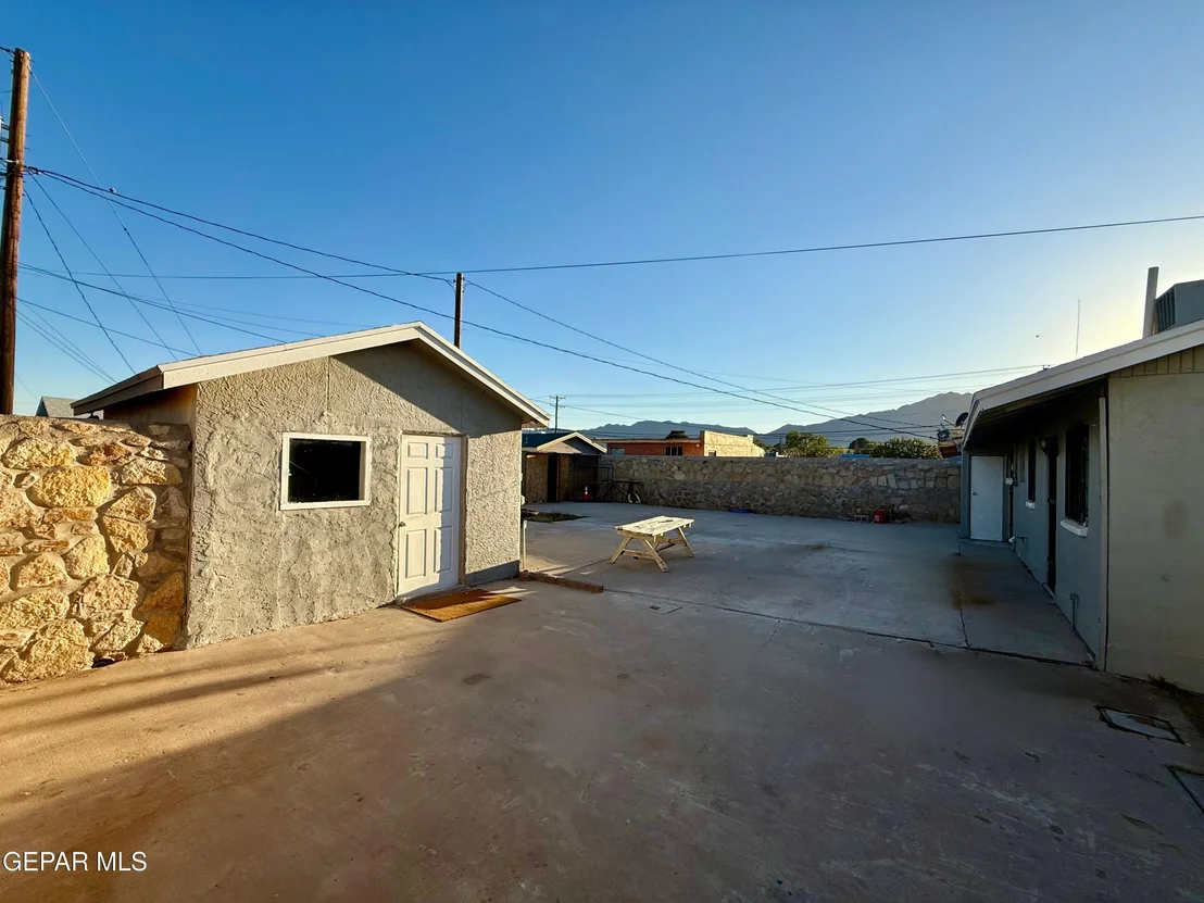 Photo of 5004 GLACIER PEAK Drive