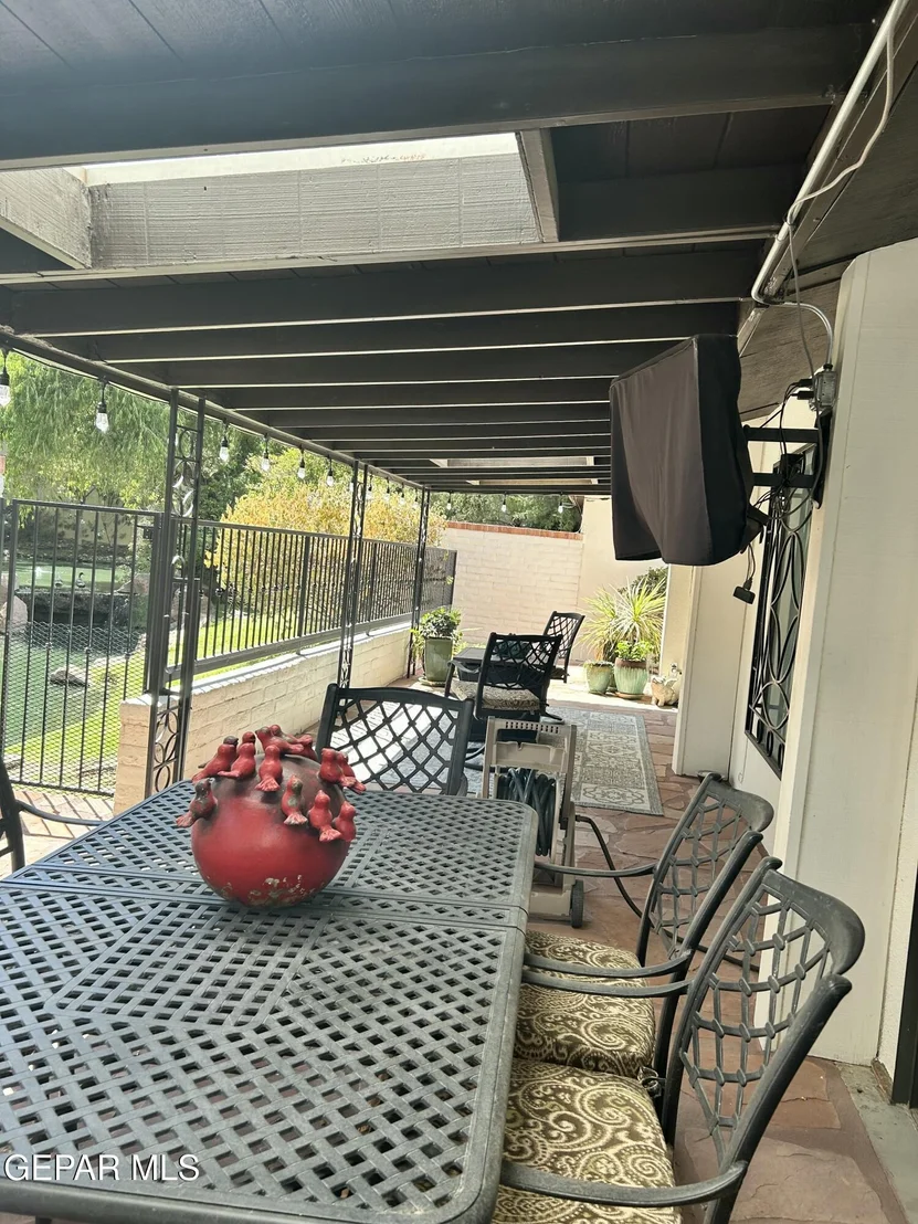 Photo of 804 LAKESHORE Drive