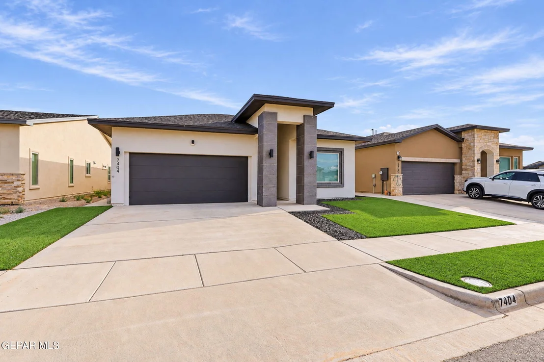 Photo of 7404 NORTE VALLEY Lane