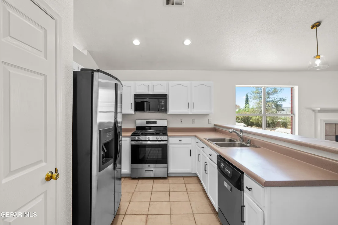 Photo of 7125 Luz De Espejo Drive
