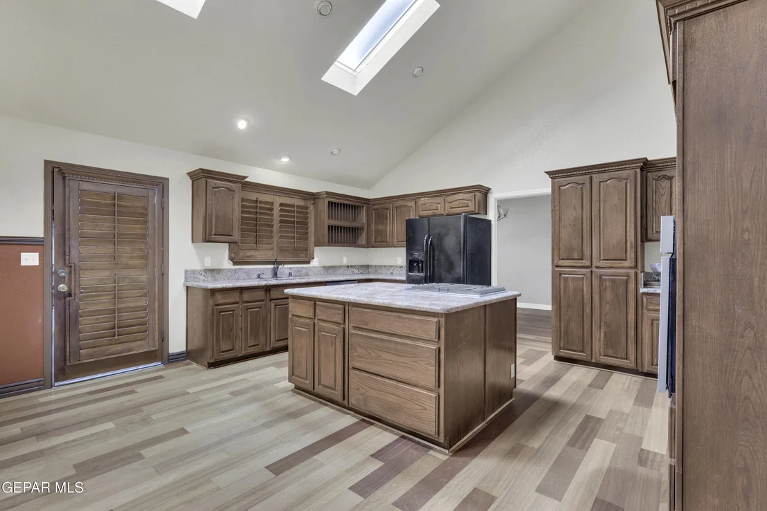 Photo of 2021 GREENLEE Drive