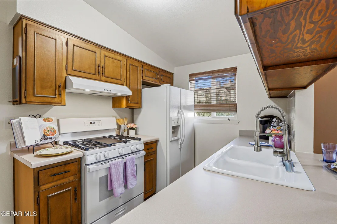 Photo of 2232 VILLA PLATA Drive