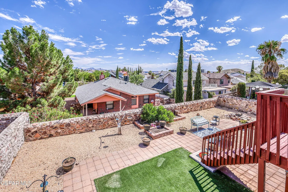 Photo of 7108 CANYON RUN Drive
