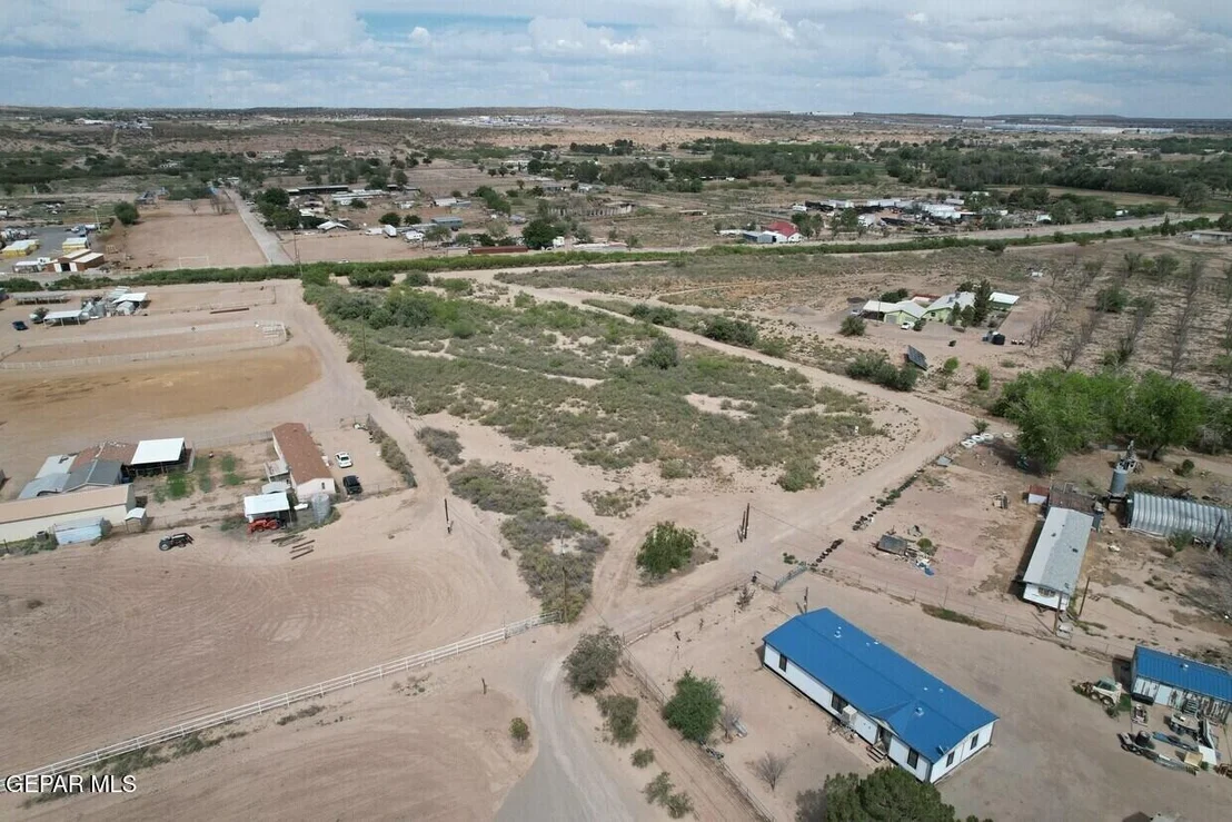 Photo of PN 256902 TBD Drive