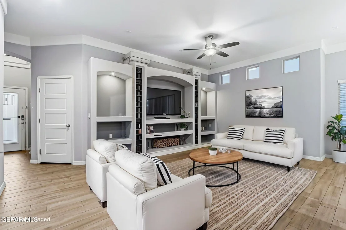 Photo of 932 PENRITH Street