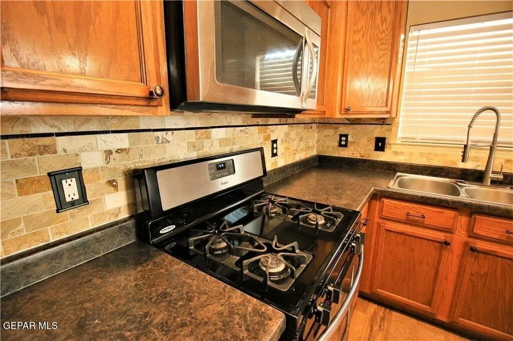 Photo of 6241 LOVEBIRD Lane