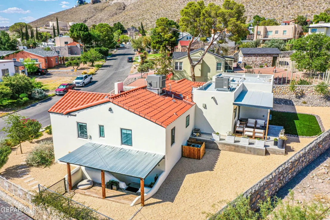 Photo of 1206 STOCKWELL Lane