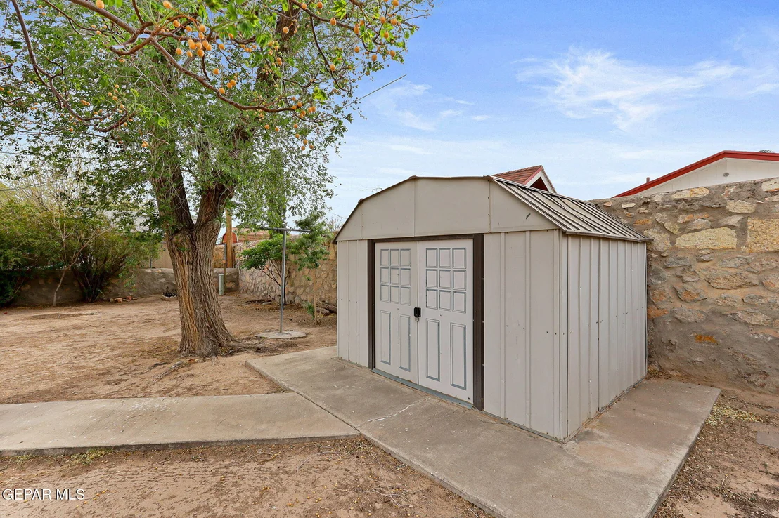 Photo of 233 MANUEL Drive