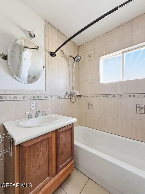 Photo of 445 Suzi Way