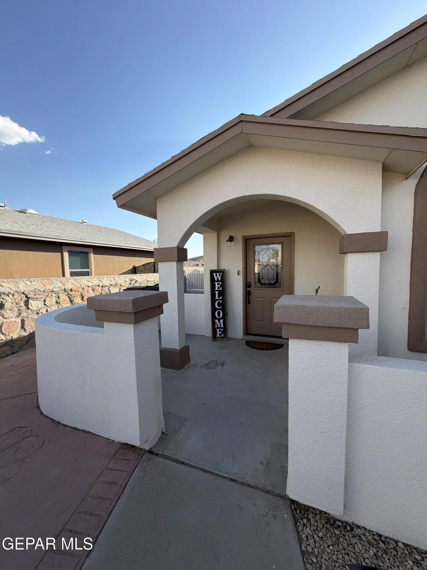Photo of 3273 GARDEN POINT Drive