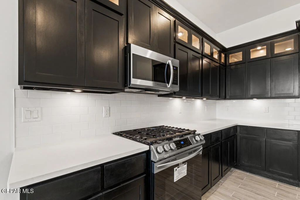 Photo of 15048 Laura Lane