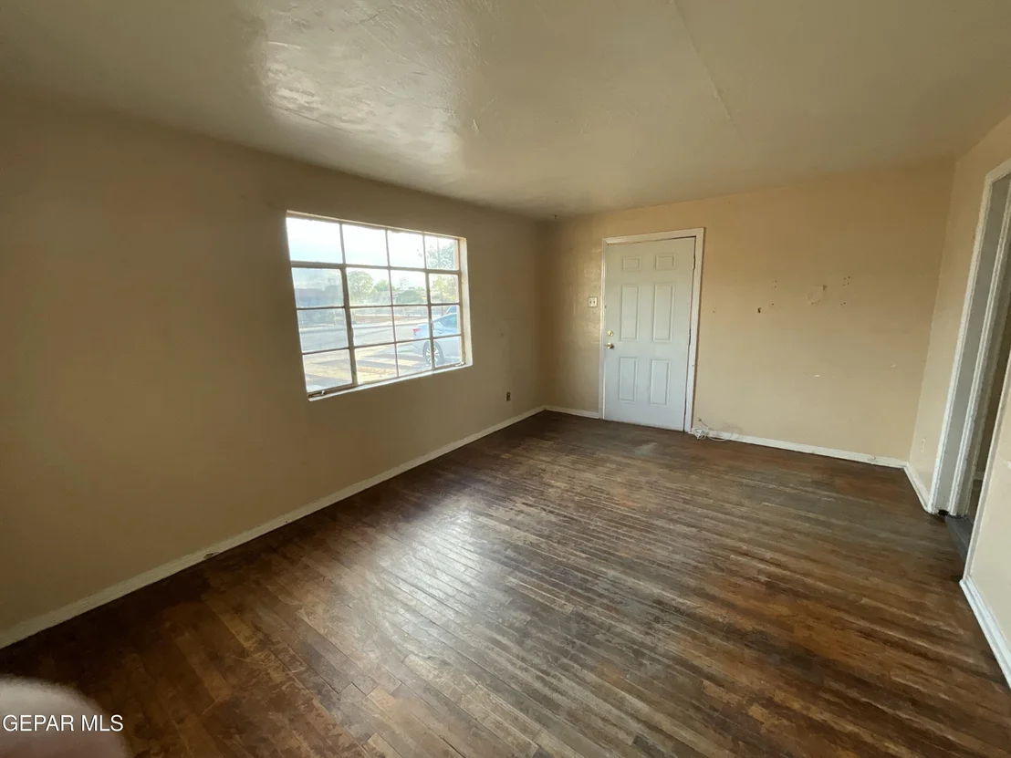 Photo of 320 Edith Drive