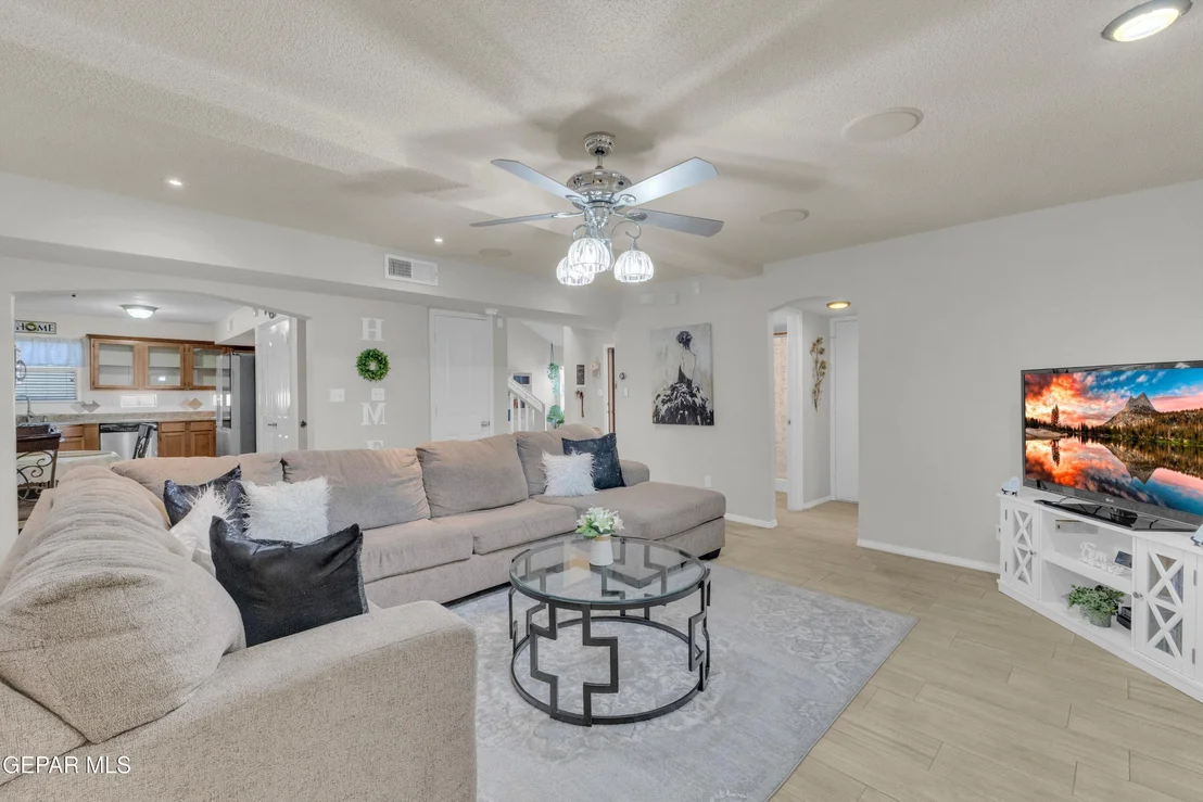 Photo of 717 Teichelkamp Drive