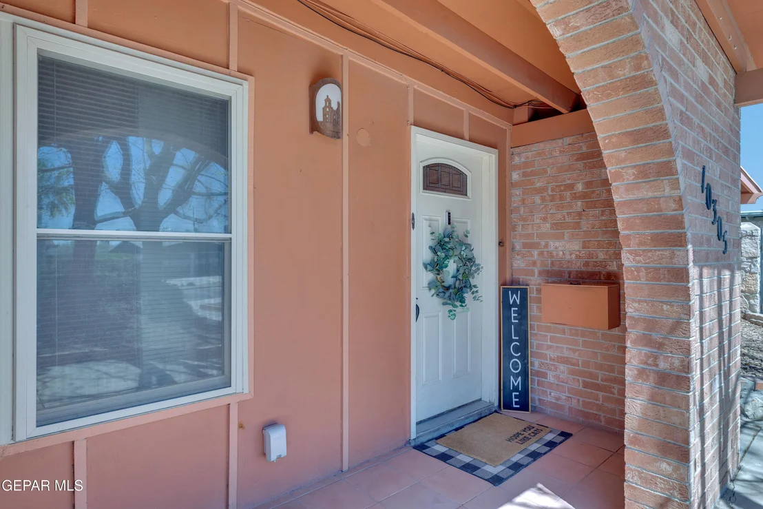 Photo of 10305 ASHWOOD Drive