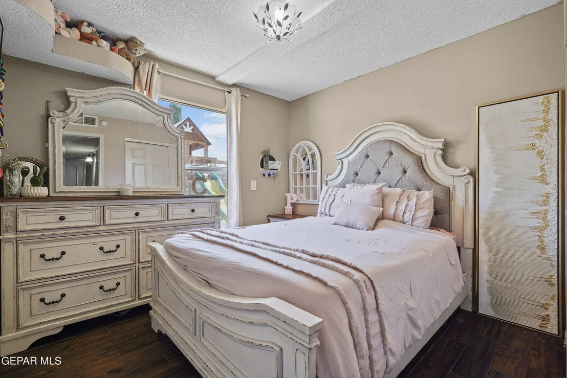 Photo of Unit A at 1557 Greg Powers Drive
