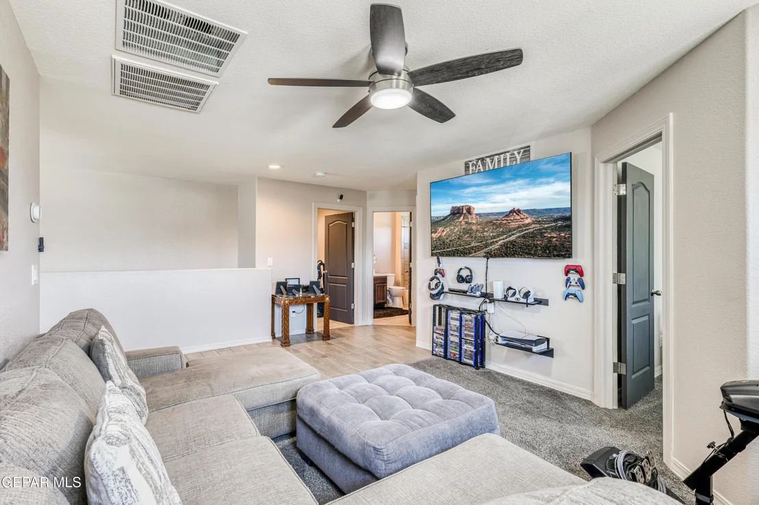 Photo of 6553 GEYSER Drive