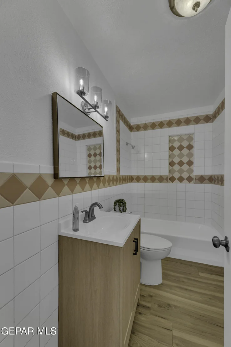 Photo of 7724 RANCHLAND Drive