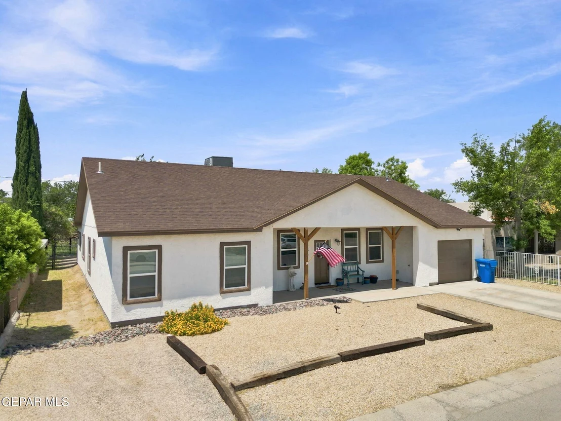 Photo of 139 MAIN Street