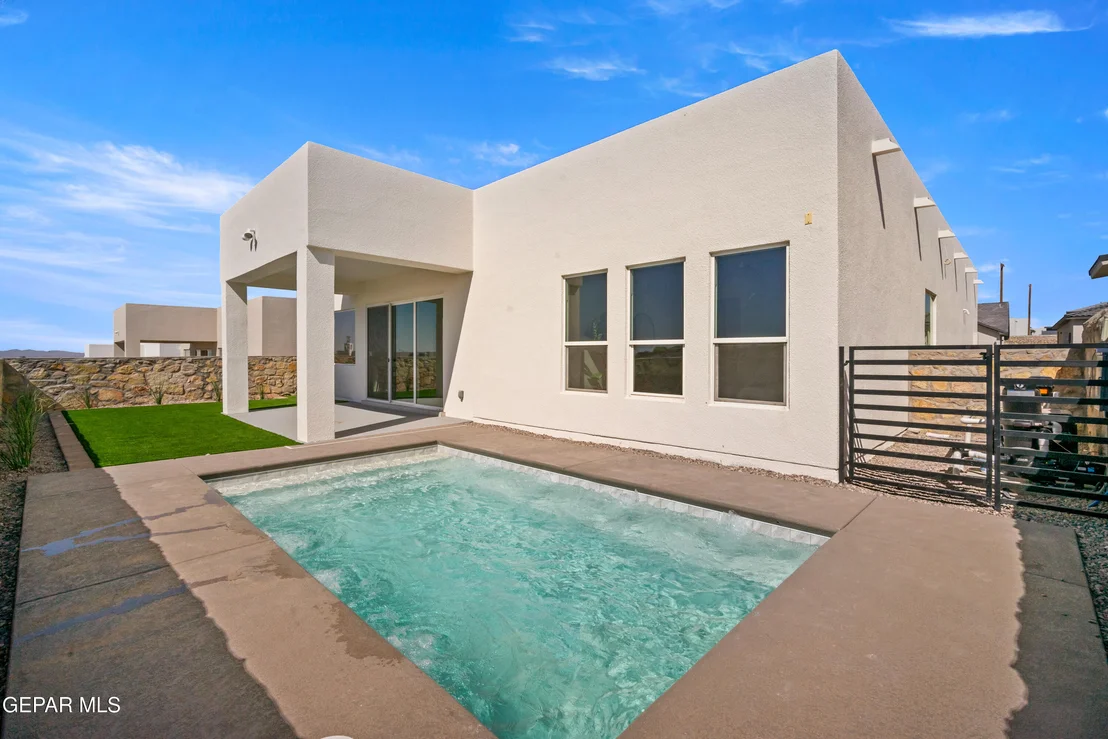 Photo of 1802 Bridle