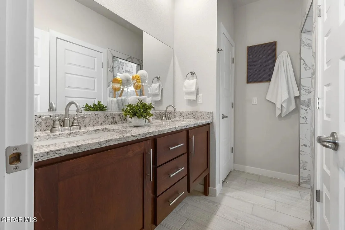 Photo of 15229 Composition Avenue