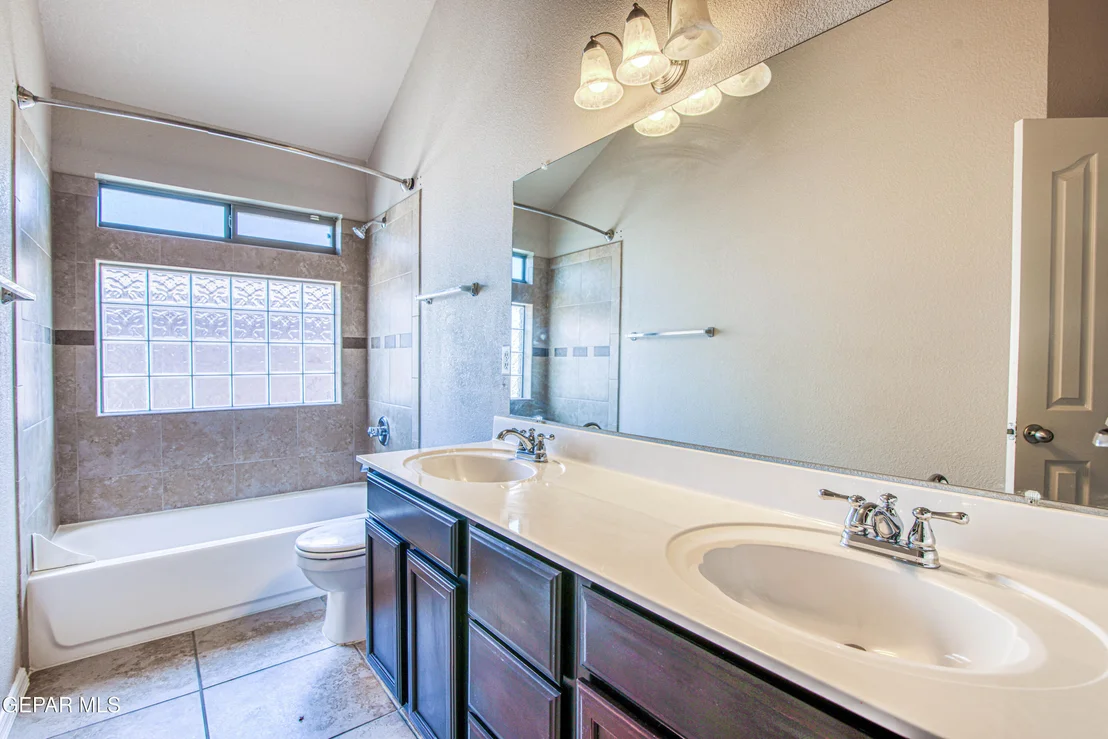 Photo of 11220 Northview Drive