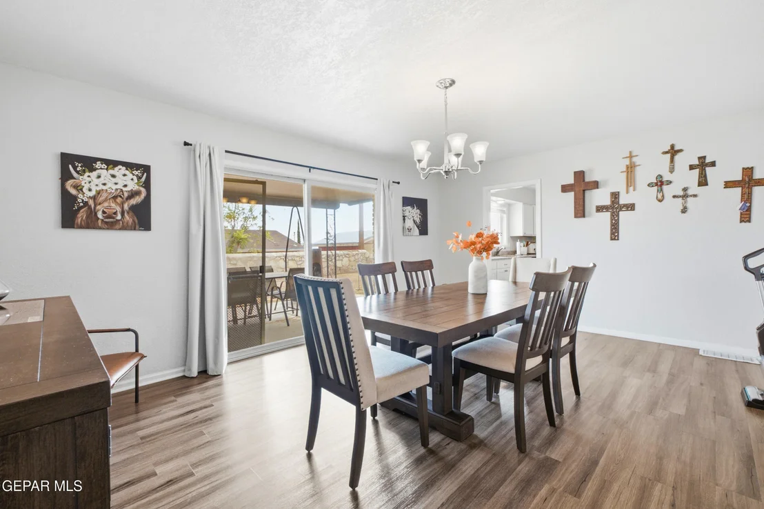 Photo of 224 VIKING Drive