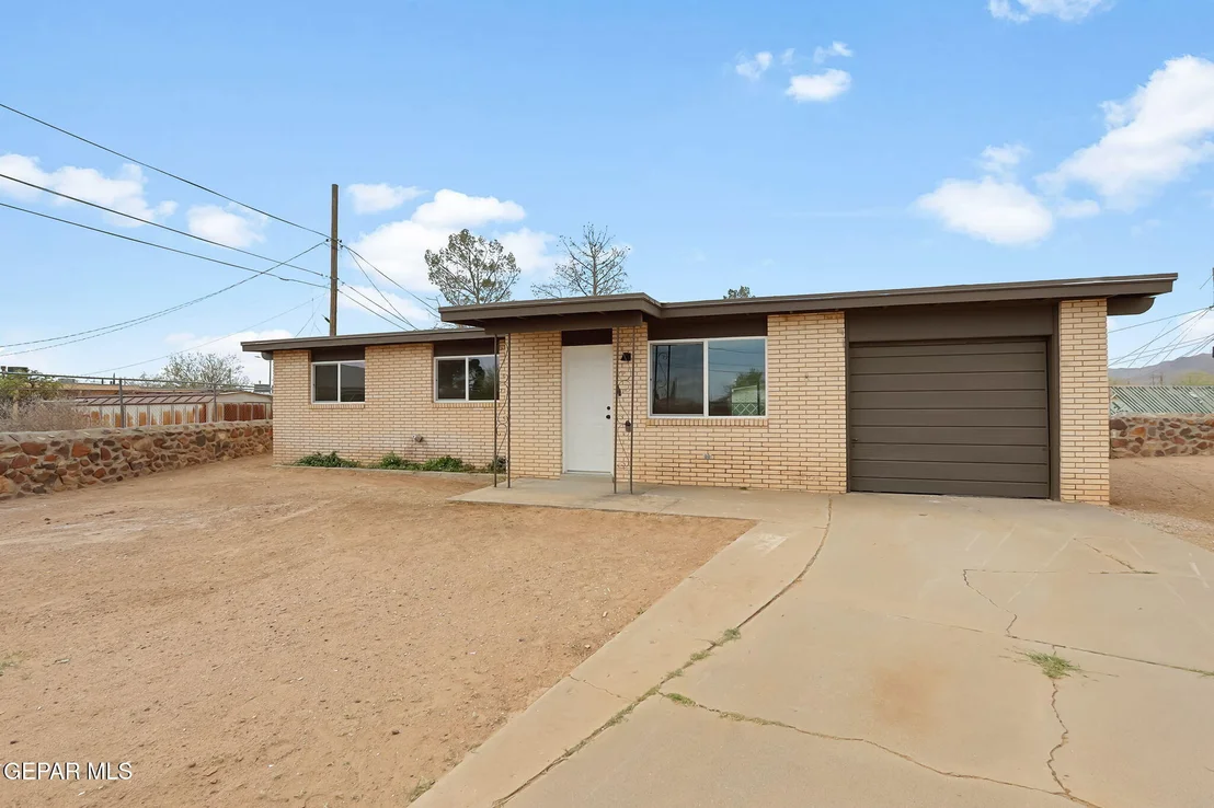 Photo of 10447 Hodges Circle