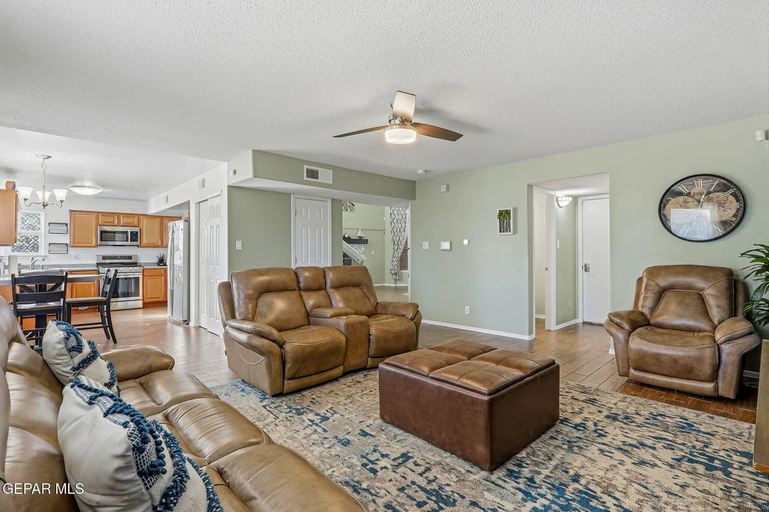Photo of 10908 NORTHVIEW Drive