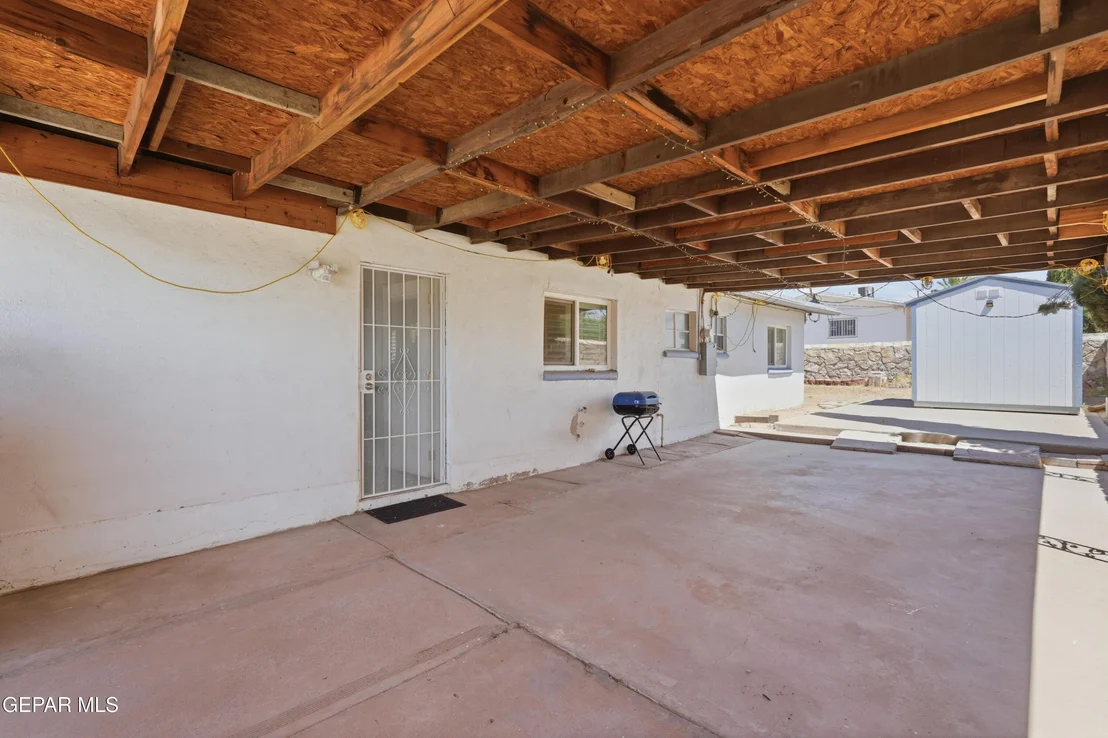 Photo of 1200 HUNTER Drive