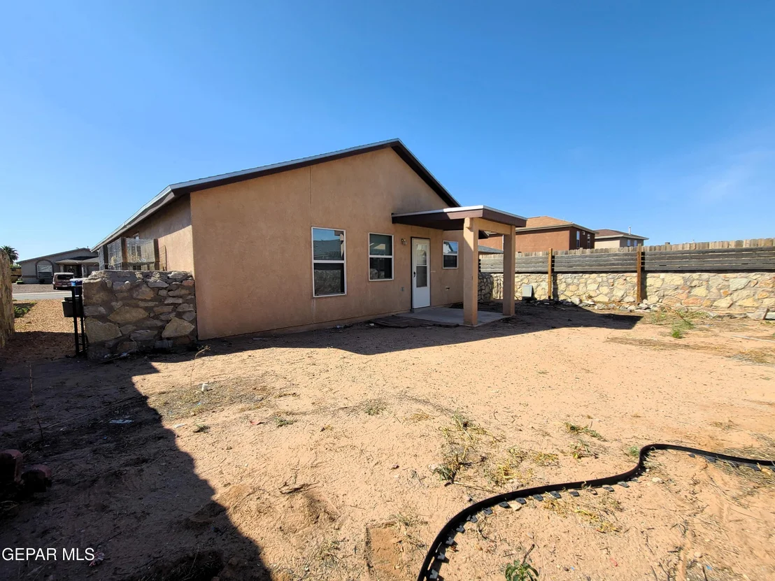 Photo of 11661 OCHRE BLUFF Lane
